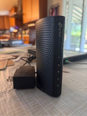 TP-Link Black Vertical Wireless Router with Power Adapter